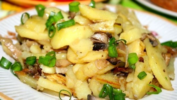 ЖАРЕННАЯ КАРТОШКА С ГРИБАМИ!