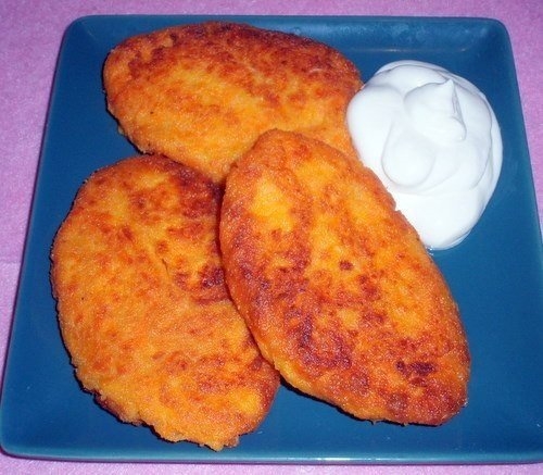Морковные котлетки с творогом. Морковные котлетки с творогом.