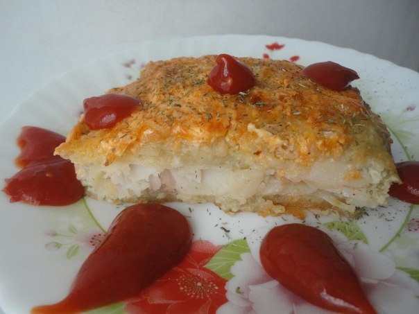 Рыбка запеченная с картошкой и сыром.