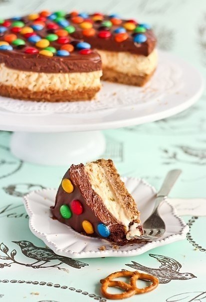 Шоколадный мусс соленые крендельки M&Ms = Чизкейк