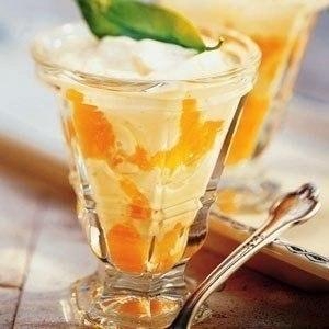 Десерт из мандарина и белого шоколада