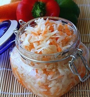 Квасим капусту.