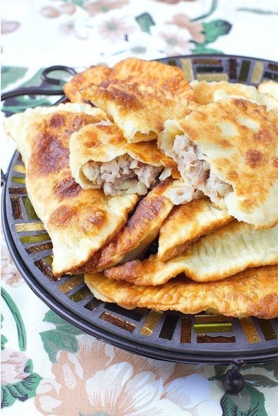 Сочные аппетитные чебуреки