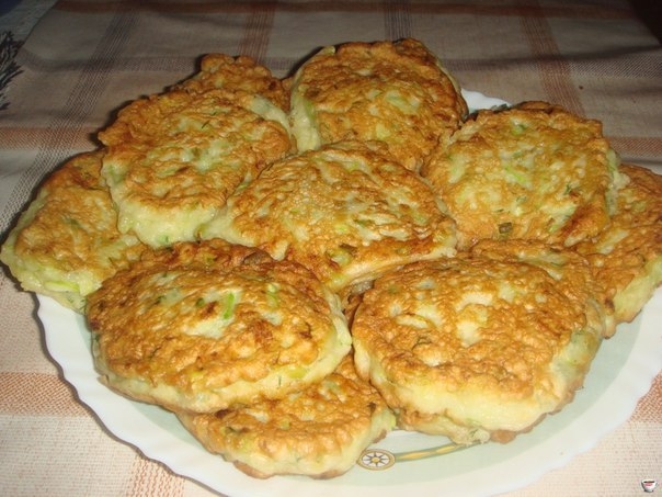 Кабачковые котлеты (оладьи).
