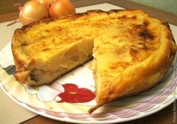 Пирог на кефирном тесте с картофелем и мясом