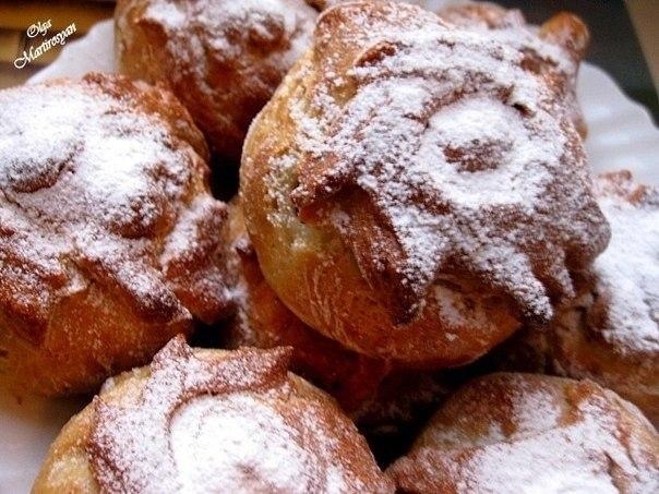 Яблочные пирожки на сметанном тесте