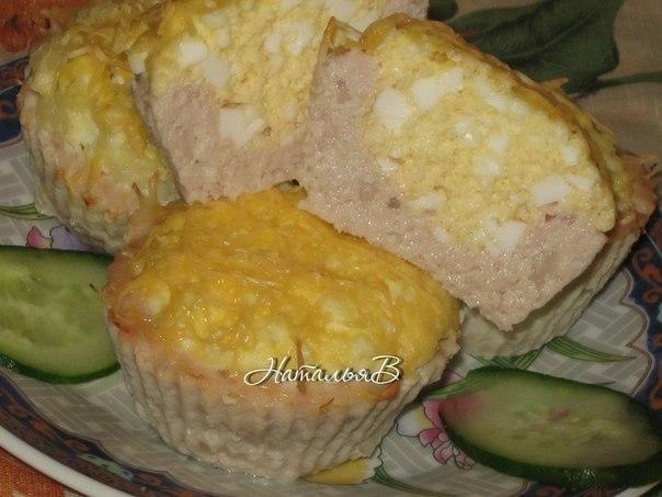 Мясные корзиночки с яйцом, сыром и чесноком Мясные корзиночки с яйцом, сыром и чесноком