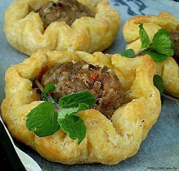 Хрустящие тарелочки с мясом