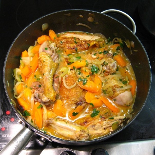 ФРИКАССЕ ИЗ КУРИЦЫ
