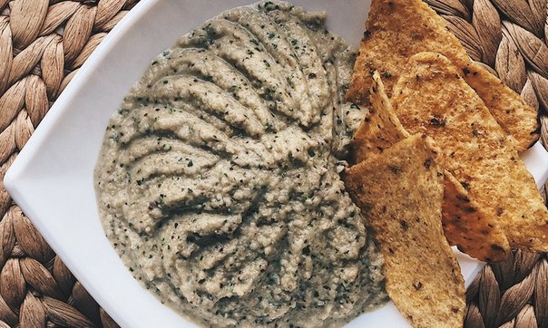 Бабагануш с кунжутом
