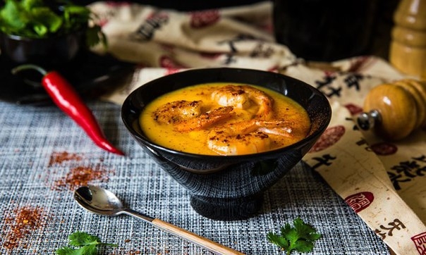 Тыквенный суп со вкусом карри Тыквенный суп со вкусом карри