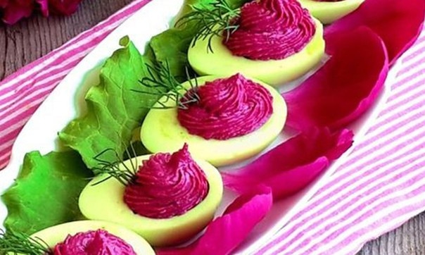 Яйца с икрой сельди Яйца с икрой сельди