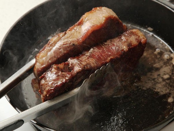 Как жарить мясо: 5 полезных советов