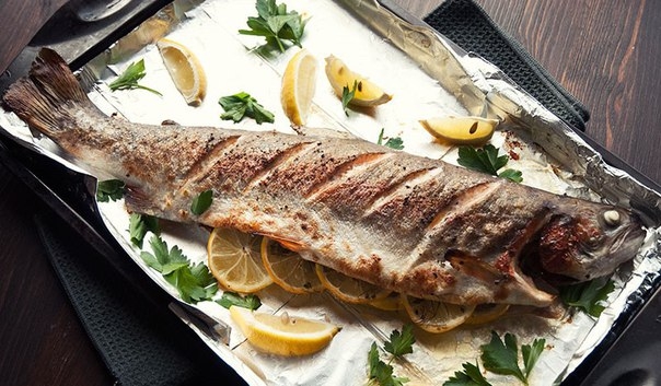 Форель, запеченная в духовке