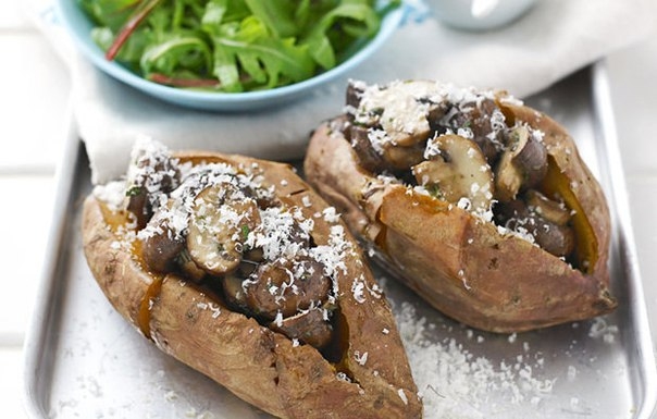 Сладкий картофель, фаршированный грибами и розмарином