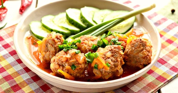 Мясные тефтели в томатной заправке