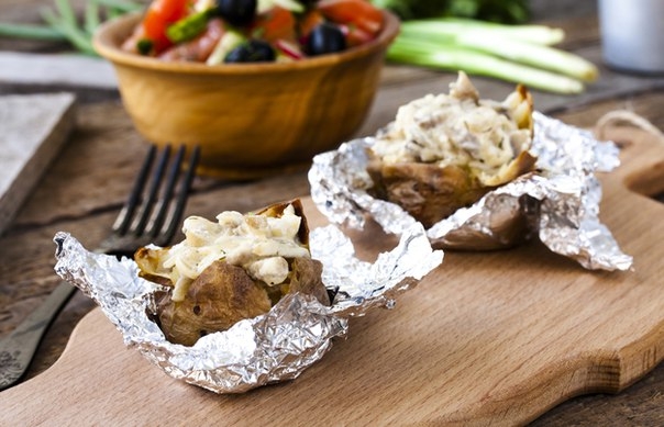 Печеный картофель с грибами