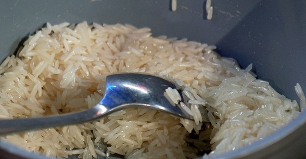 Курица с ананасами и рисом