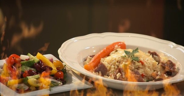 Говядина, томленная в ананасовом соке с рисом