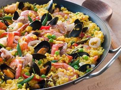 Паэлья с морепродуктами и стручковой фасолью
