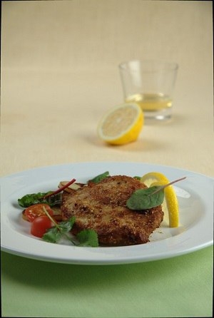 Шницель из курицы с арахисом