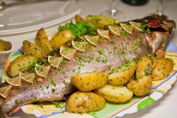 Рыба в фольге с овощами