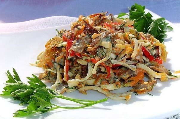 Необыкновенный салат с крабовыми палочками