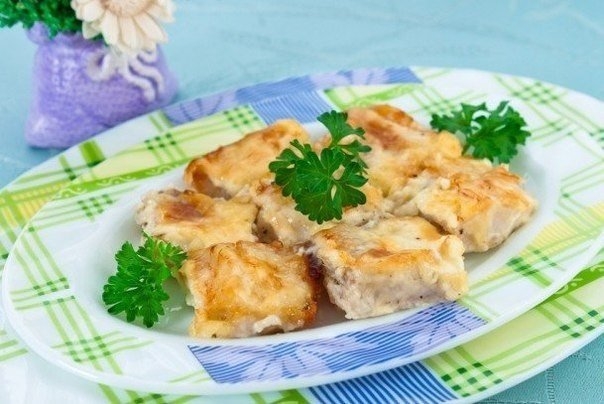 Рыба, тушенная под майонезом
