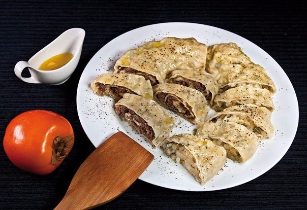 Хунон (паровой рулет с мясной или с картофельной начинкой) Для теста: Хунон (паровой рулет с мясной или с картофельной начинкой) Для теста: