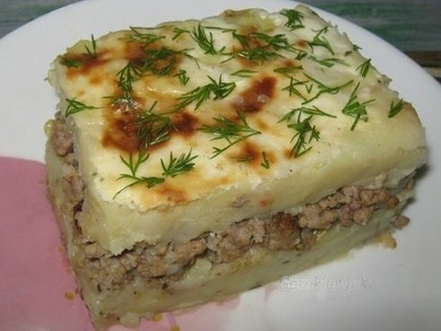 Картофельная запеканка с фаршем и сыром