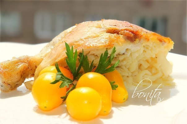 Курица фаршированная лапшой Курица фаршированная лапшой