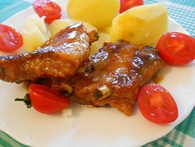 Свиные ребрышки в медовом соусе