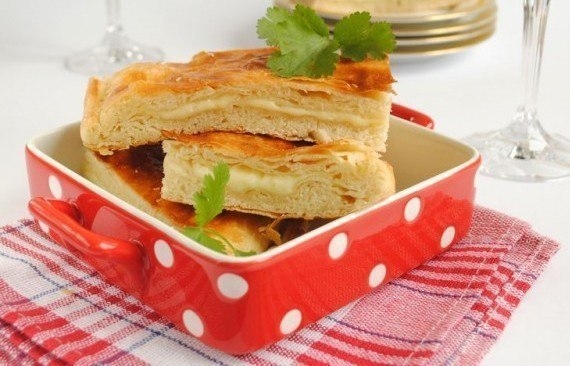 Слоеные хачапури с сыром