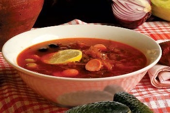 Солянка с мясом и колбасой Солянка с мясом и колбасой