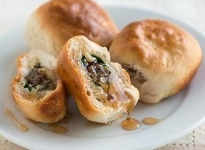 ШАРИКИ С КОЛБАСОЙ И ЯЙЦАМИ НА ЗАВТРАК