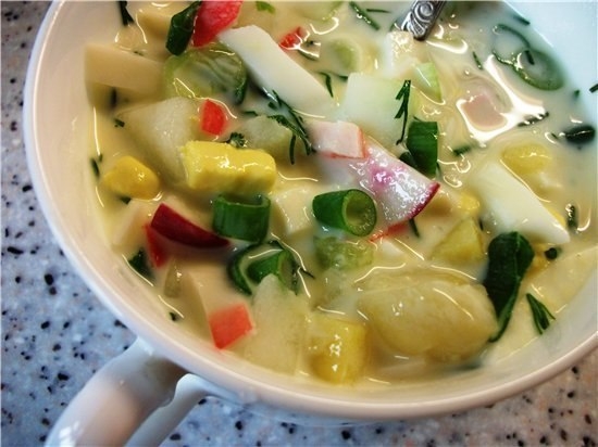 Окрошка с крабовым мясом Окрошка с крабовым мясом