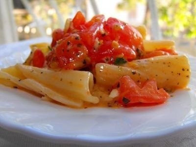 Запеченные макароны с брынзой и помидорами Запеченные макароны с брынзой и помидорами