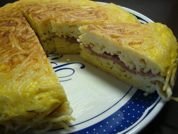 Омлет с макаронами