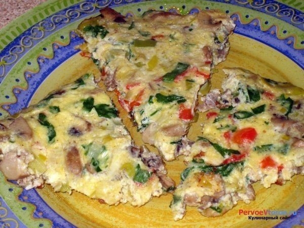 Яичница с шампиньонами и луком
