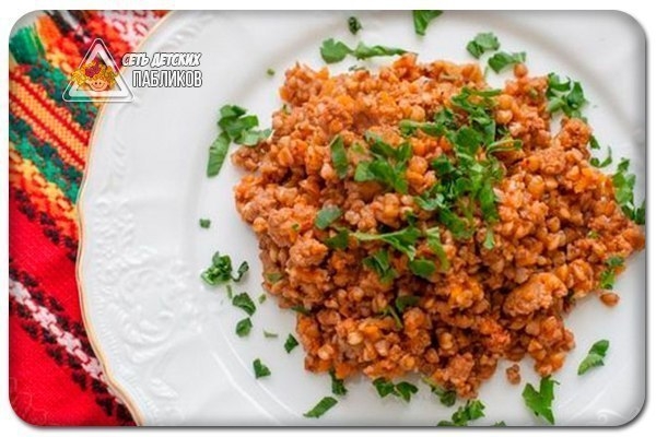 Гречка по-купечески с фаршем.