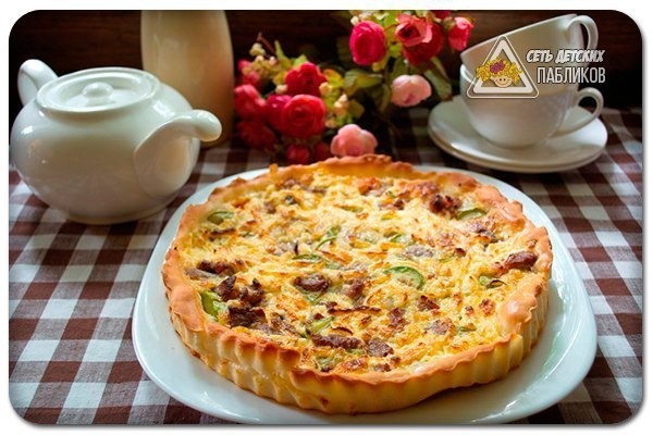 Пирог с курицей и кабачком для школьника.