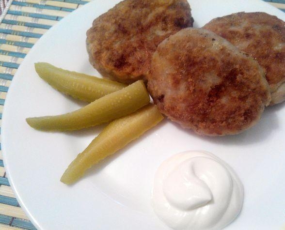 Куриные котлеты в мультиварке.