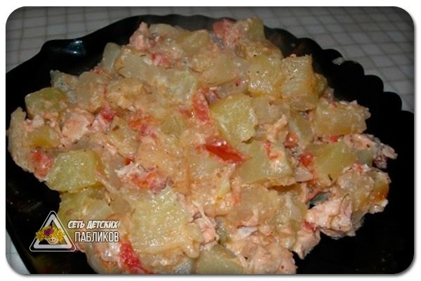 Кабачки с грудкой в духовке