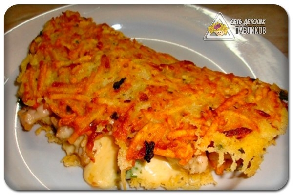Куриная грудка, запеченная с картофелем.