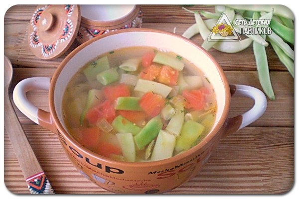 Суп из стручковой фасоли.