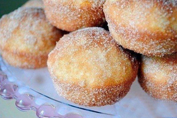 Булочки с корицей к завтраку.