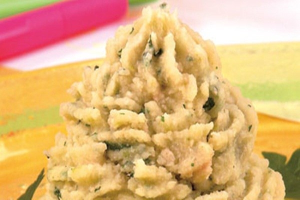 КАРТОФЕЛЬНОЕ ПЮРЕ С ПРОТЁРТЫМ КУРИНЫМ МЯСОМ
