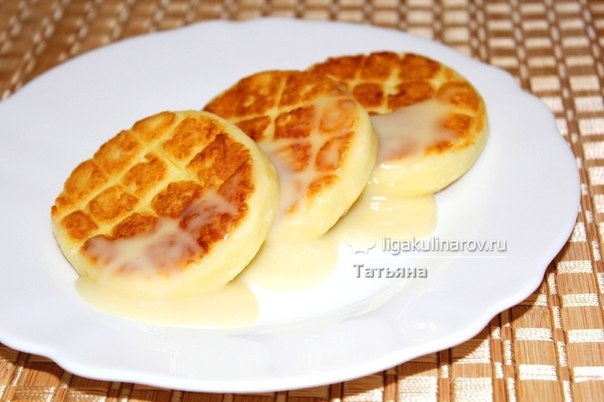 СЫРНИКИ "ЛАКОМКА"