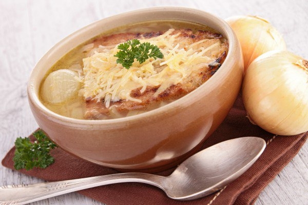 СУП ЛУКОВЫЙ С ГРЕНКАМИ