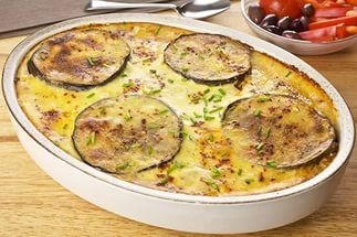 МУСАКА С БАКЛАЖАНАМИ И КАРТОФЕЛЕМ